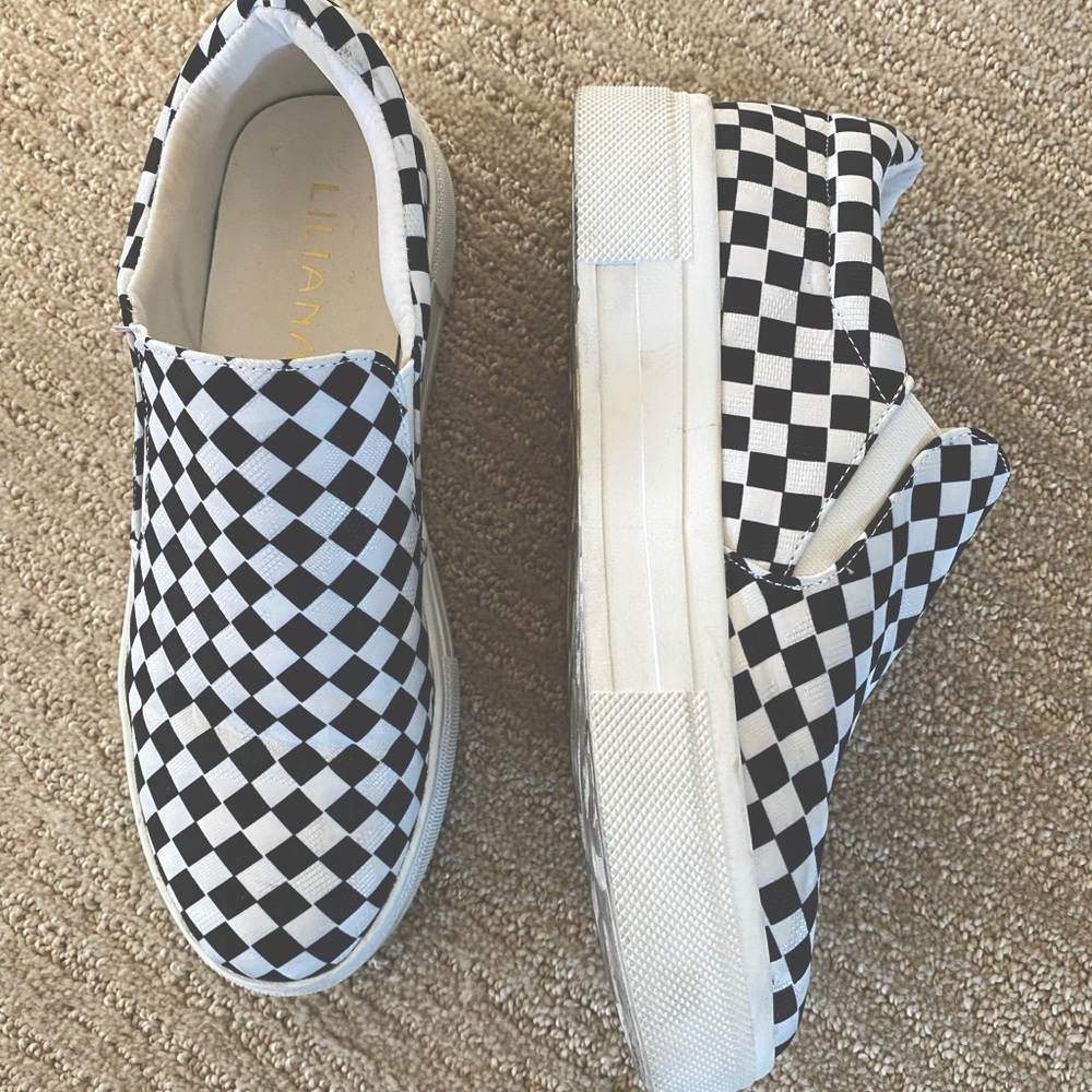 Checkered platform slip ons, size 7.5